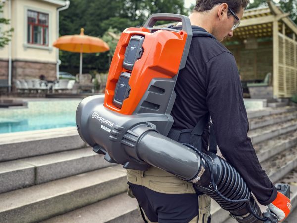 Husqvarna 340iBT without battery and charger - Image 2
