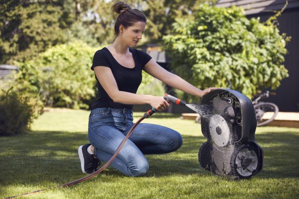 HUSQVARNA AUTOMOWER® 310 Mark II - Image 3