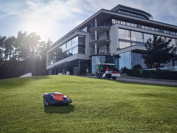Husqvarna Automower® 550 EPOS™ - Image 3