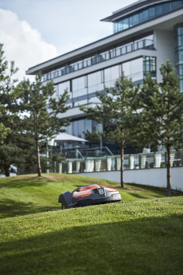 Husqvarna Automower® 550 EPOS™ - Image 5